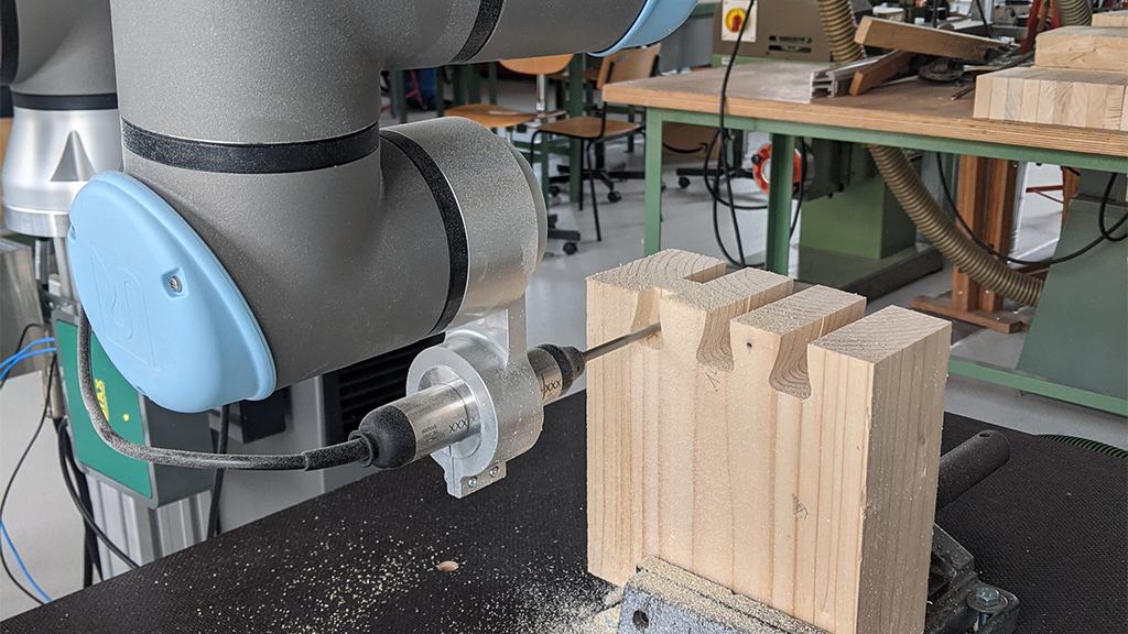Digital Fabrication for Circular Timber Construction: A Case Study